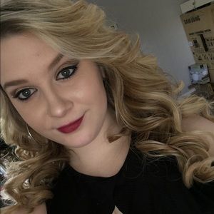 Meet your Posher, Bethany